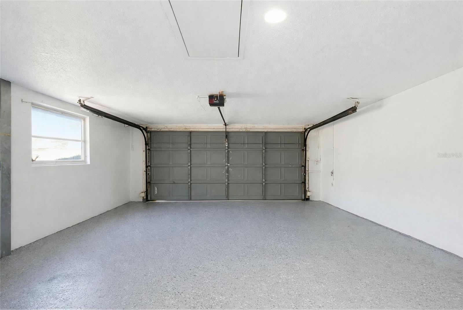 Image 41 of 64 For 12303 Camp Creek Lane