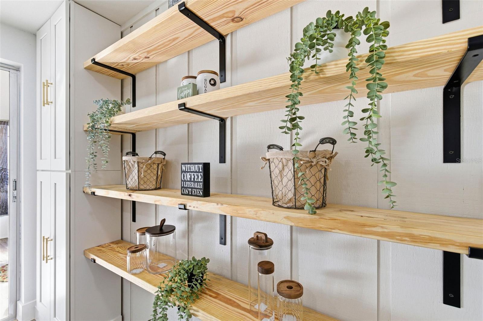 Image 43 of 64 For 12303 Camp Creek Lane