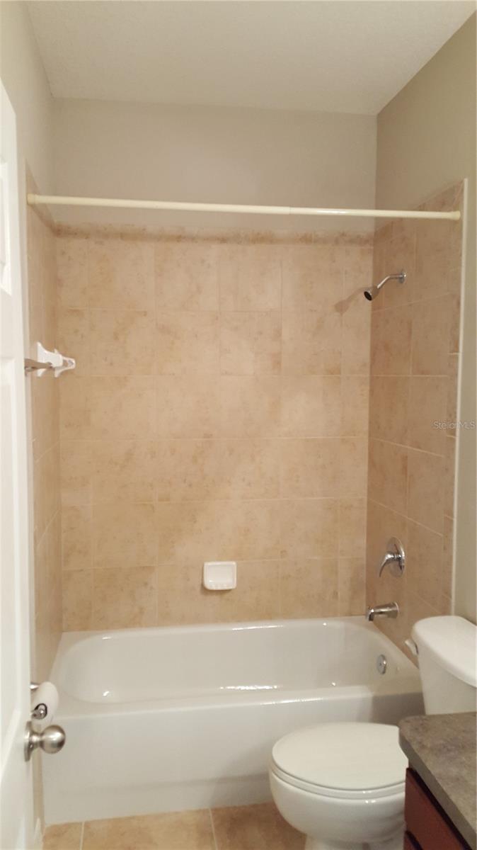 Image 25 of 42 For 19231 Stone Hedge Drive