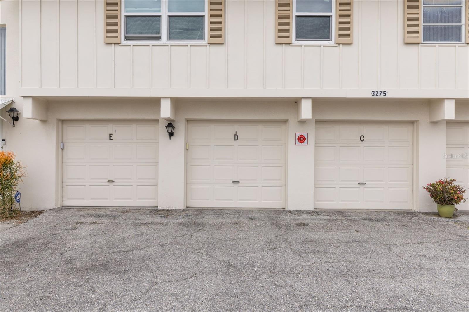 Image 3 of 24 For 3275 37th Way S D