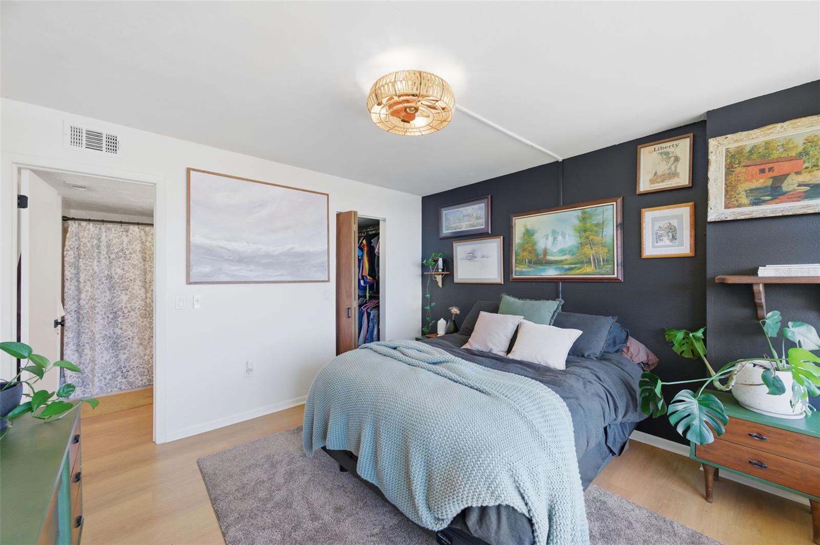 Image 23 of 46 For 19701 Gulf Boulevard 423