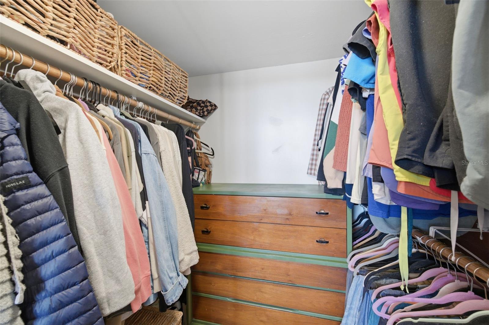 Image 25 of 46 For 19701 Gulf Boulevard 423