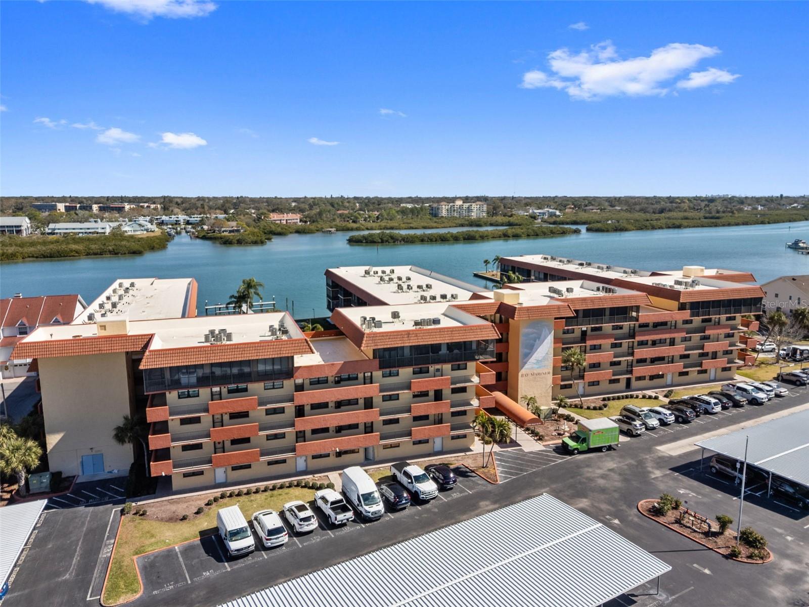 Image 41 of 46 For 19701 Gulf Boulevard 423