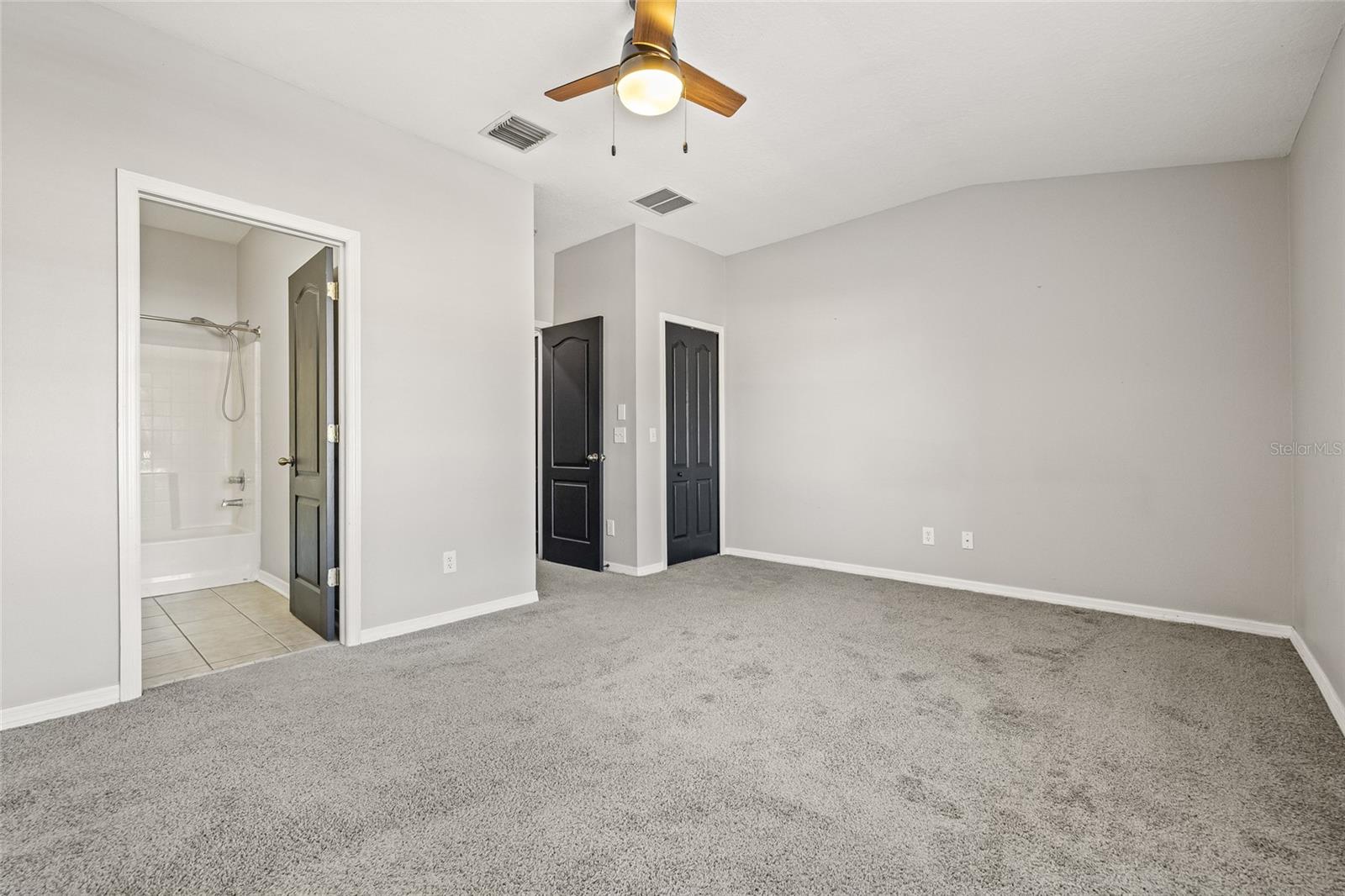 Image 24 of 39 For 16302 Swan View Circle