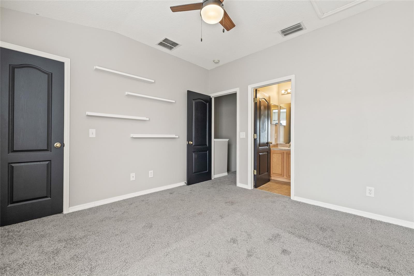 Image 28 of 39 For 16302 Swan View Circle