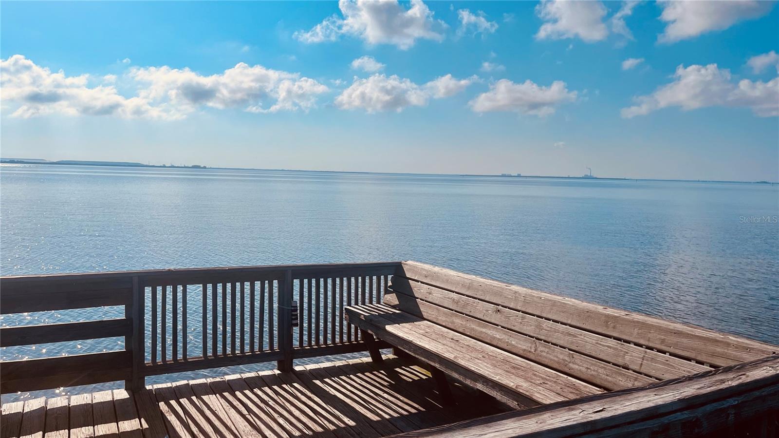 Listing photo id 16 for 2915 Pointeview