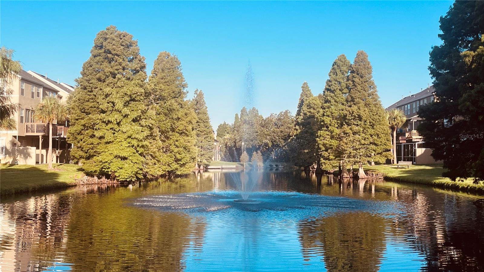 Listing photo id 7 for 2915 Pointeview