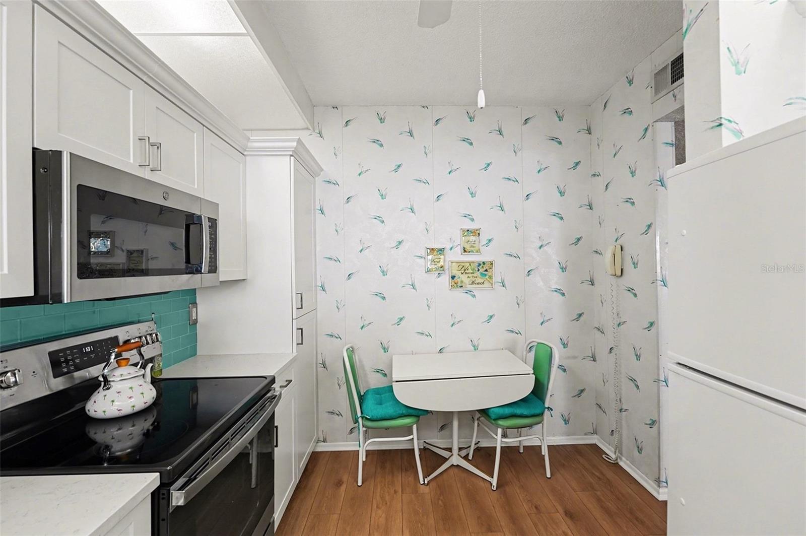 Image 12 of 35 For 8021 Sailboat Key Boulevard S 304