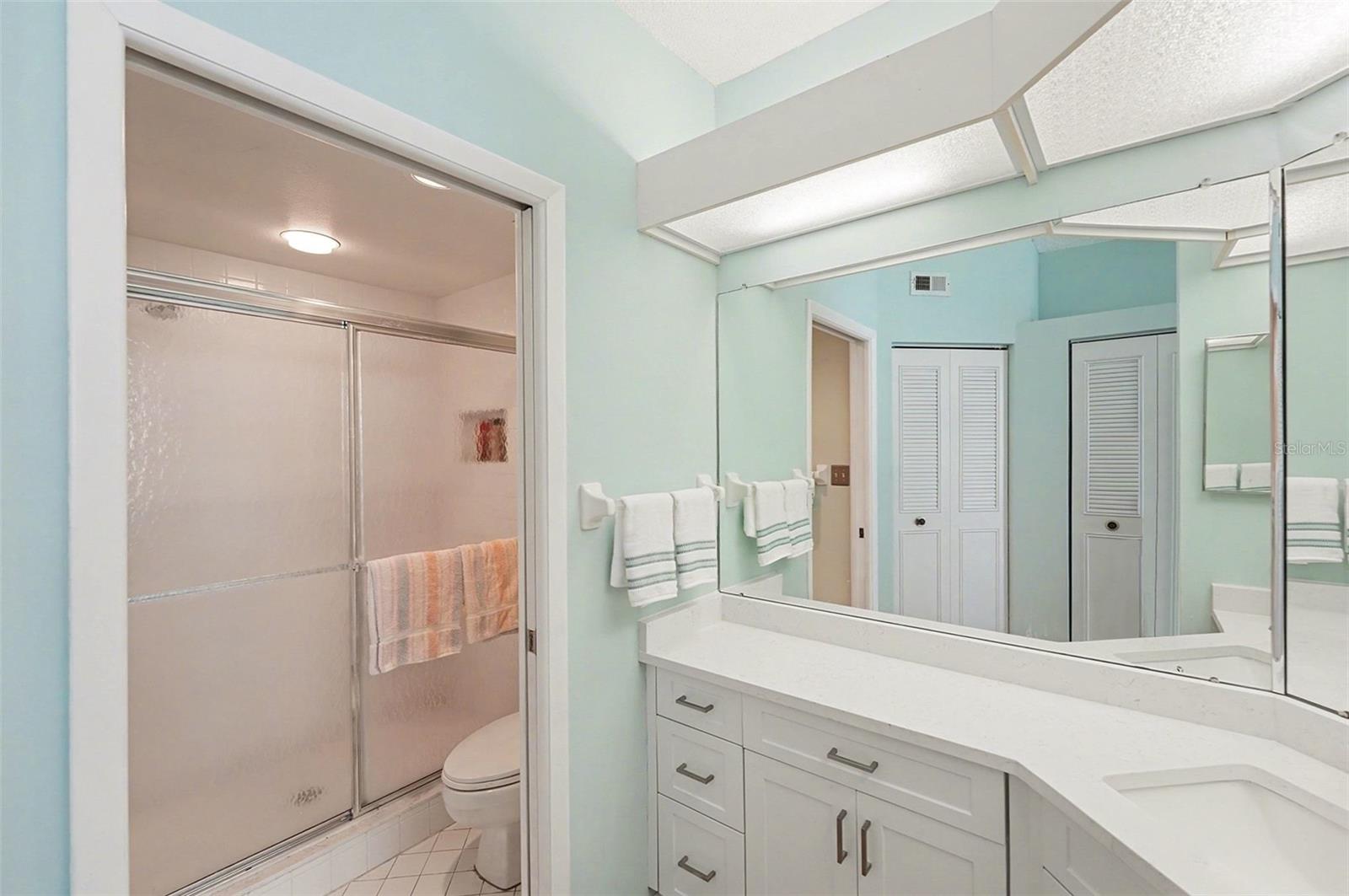 Image 16 of 35 For 8021 Sailboat Key Boulevard S 304