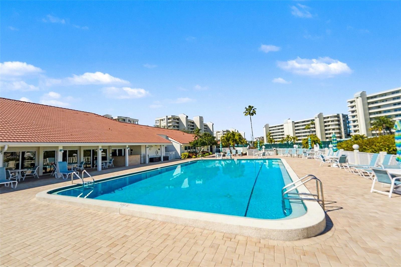 Image 27 of 35 For 8021 Sailboat Key Boulevard S 304