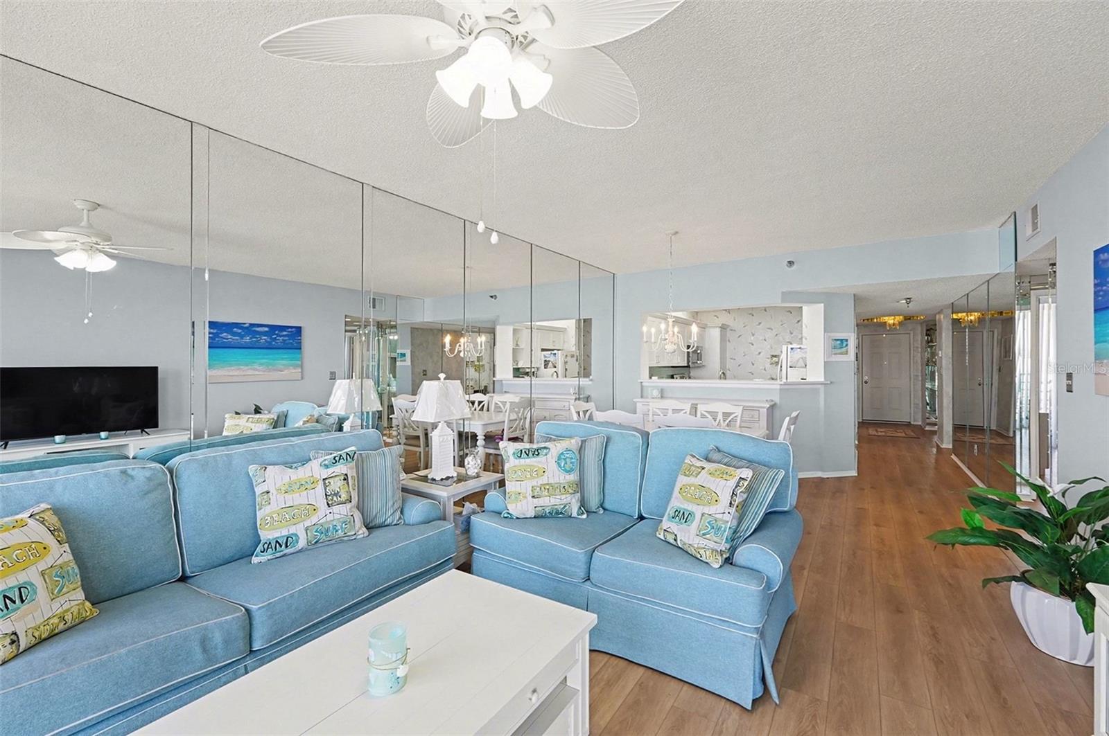 Image 5 of 35 For 8021 Sailboat Key Boulevard S 304