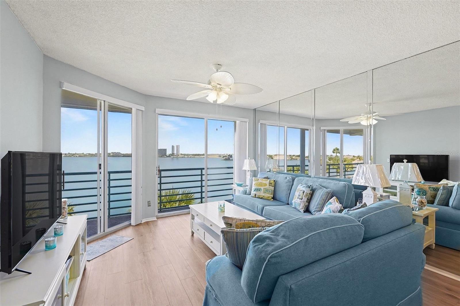 Image 6 of 35 For 8021 Sailboat Key Boulevard S 304