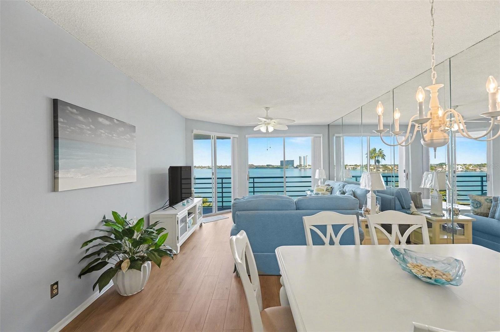 Image 7 of 35 For 8021 Sailboat Key Boulevard S 304