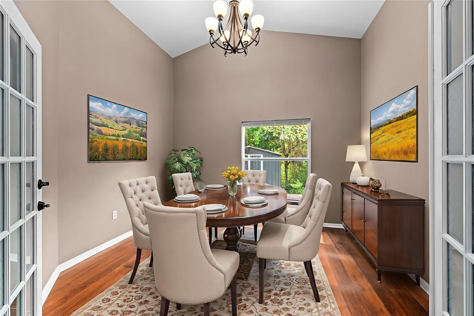 Image 10 of 14 For 2522 Clareside Drive