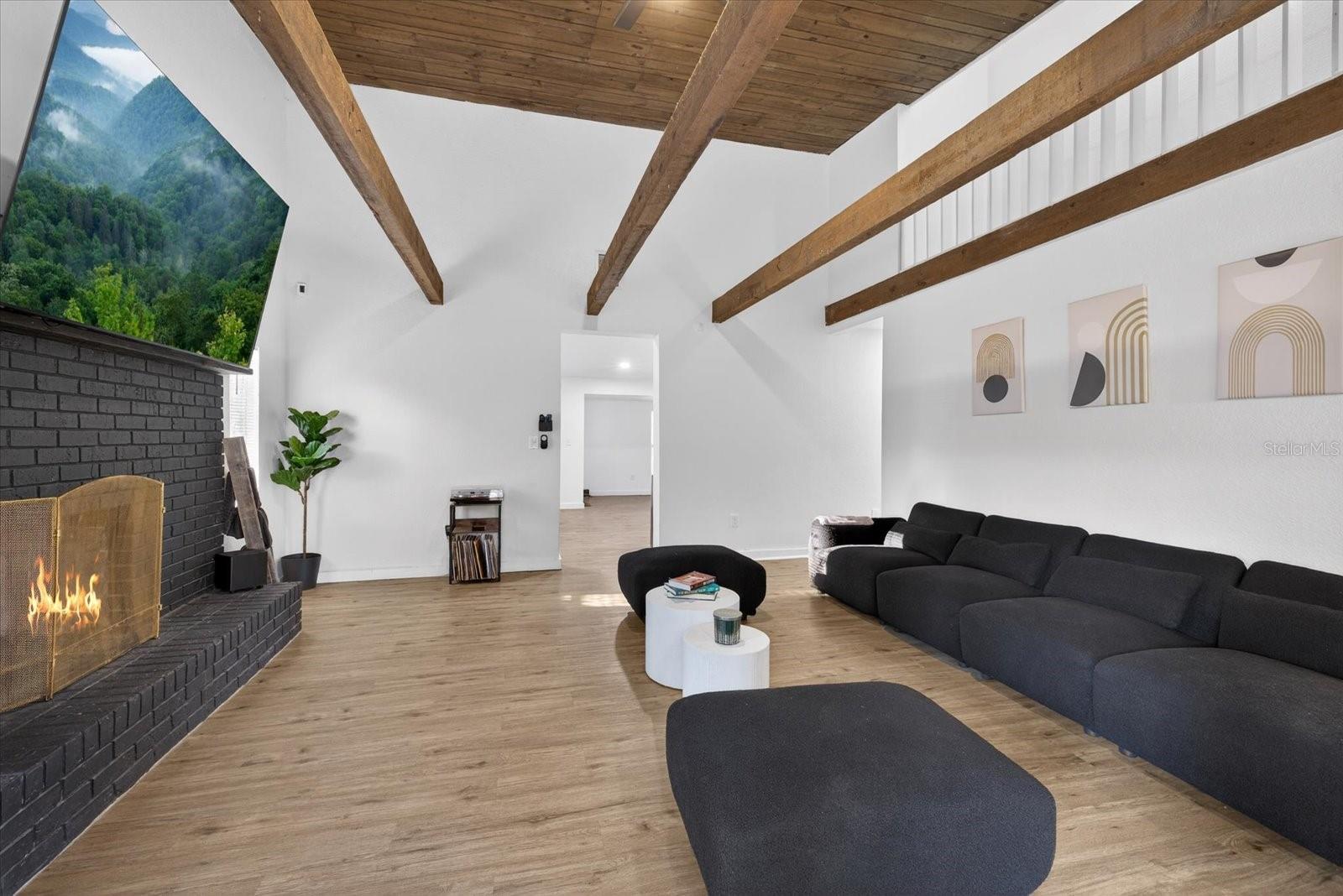 Image 4 of 38 For 4233 Vinson Road