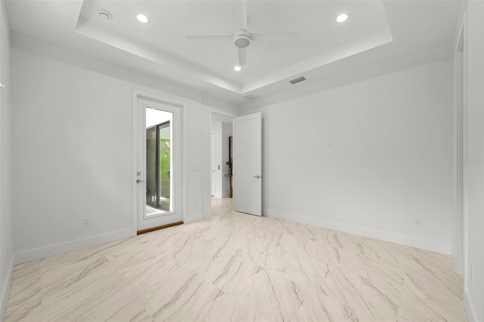 Image 46 of 70 For 3228 Oakellar Avenue