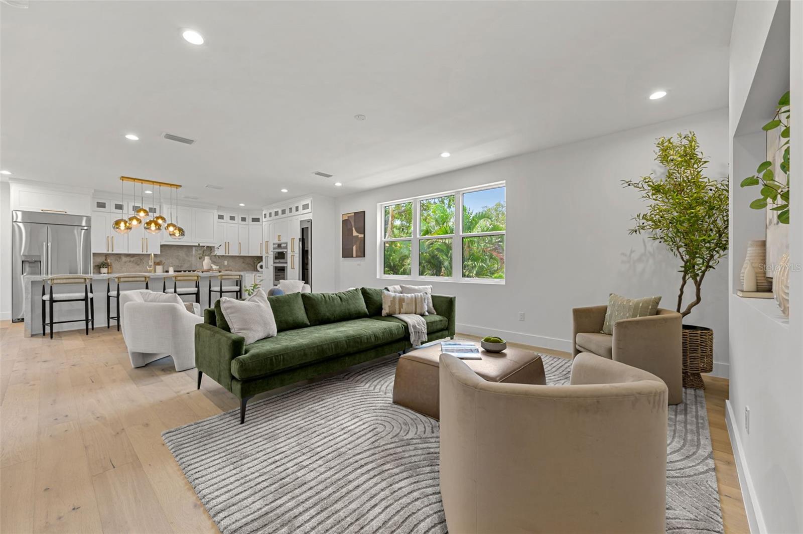 Image 7 of 70 For 3228 Oakellar Avenue