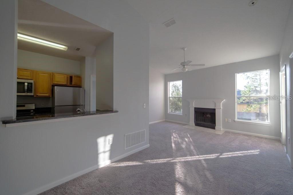 Image 4 of 20 For 17920 Villa Creek Drive 17920