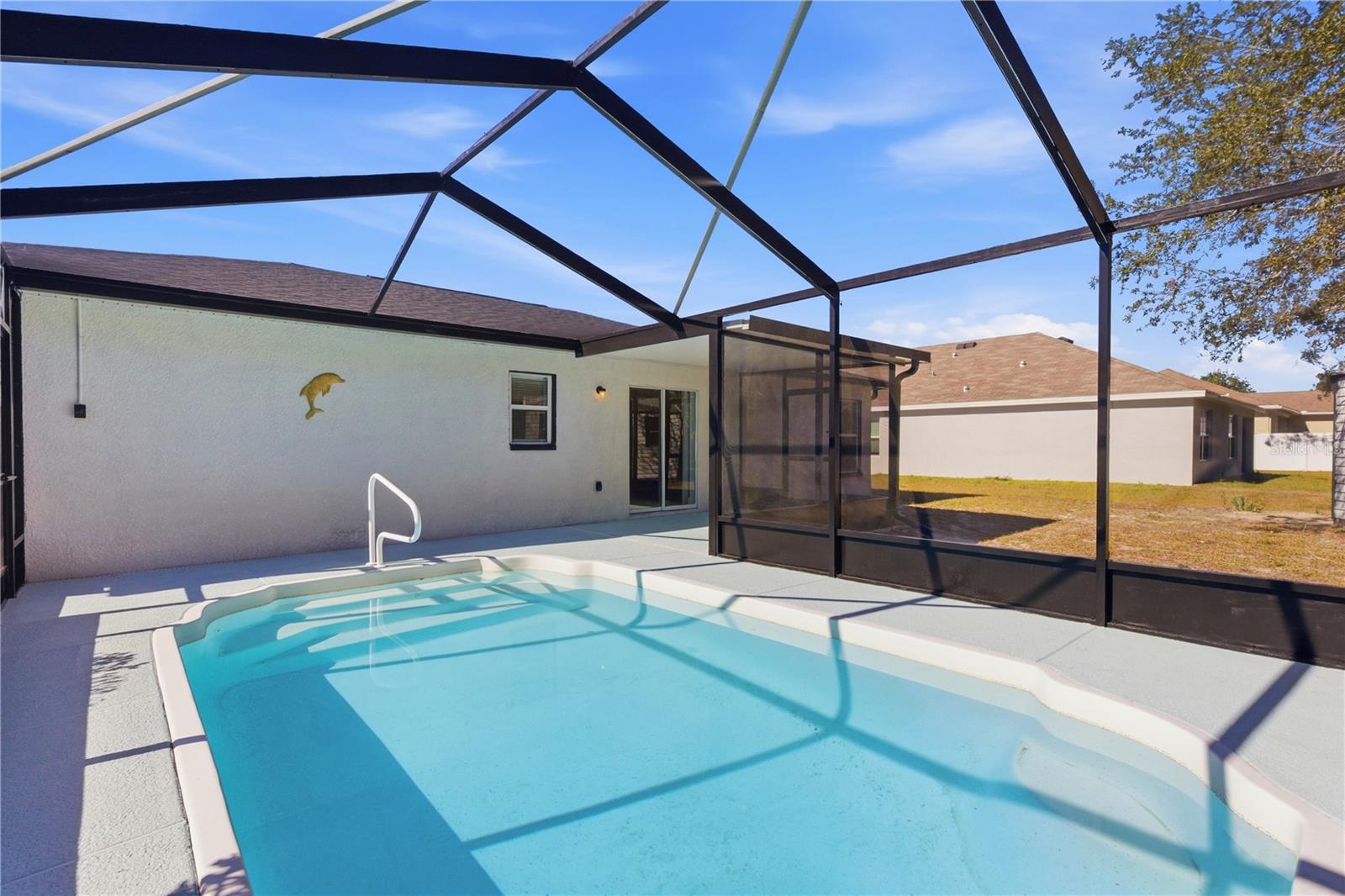 Listing photo id 36 for 4320 Bayridge Court