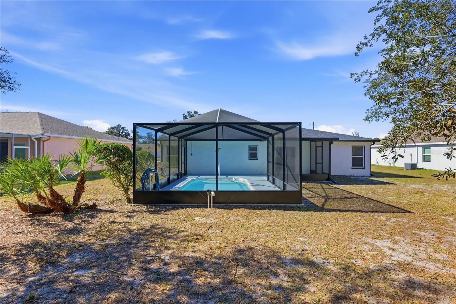 Listing photo id 38 for 4320 Bayridge Court