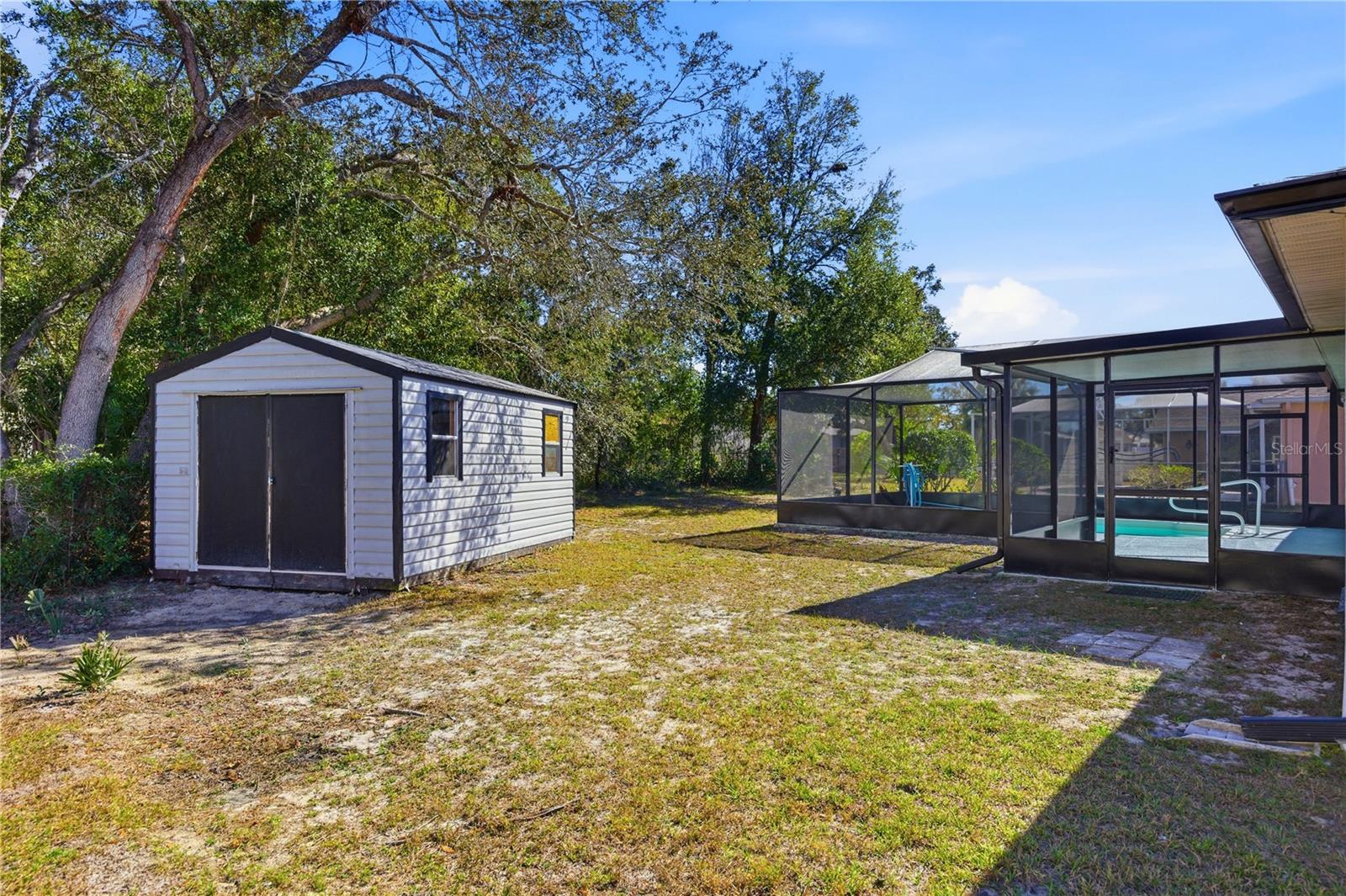 Listing photo id 44 for 4320 Bayridge Court