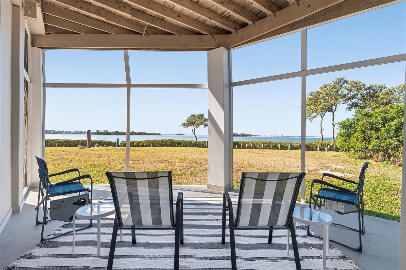 Image 16 of 52 For 1074 Point Seaside