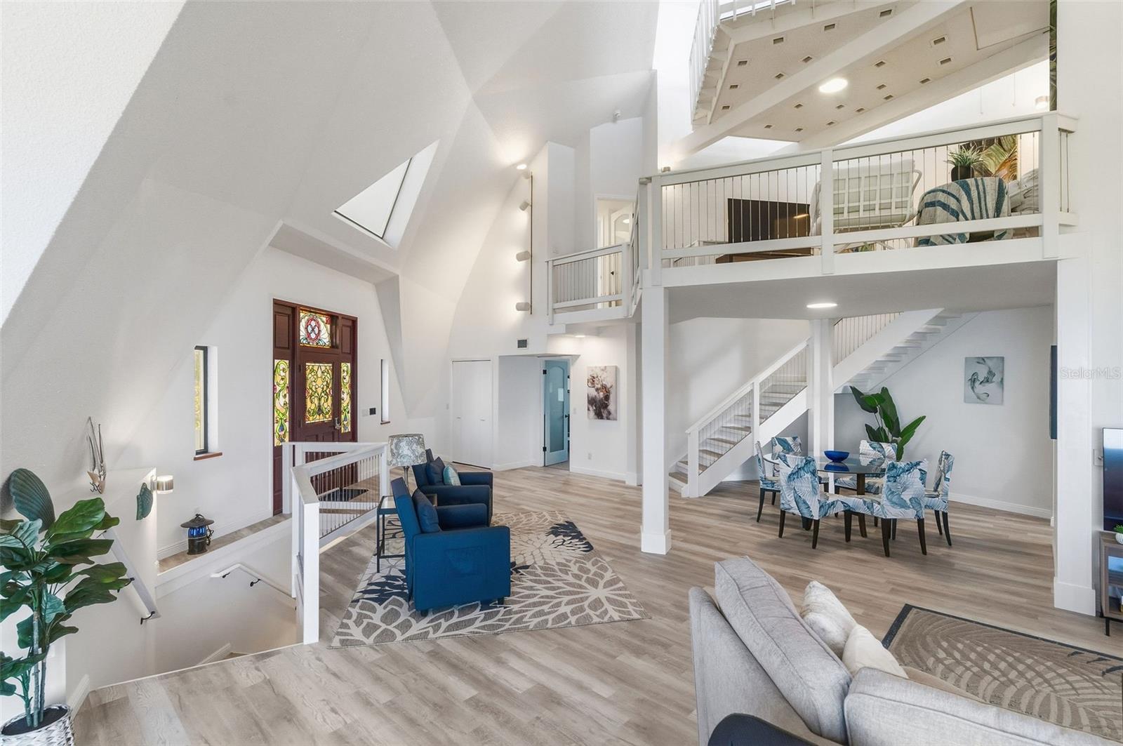 Image 27 of 52 For 1074 Point Seaside