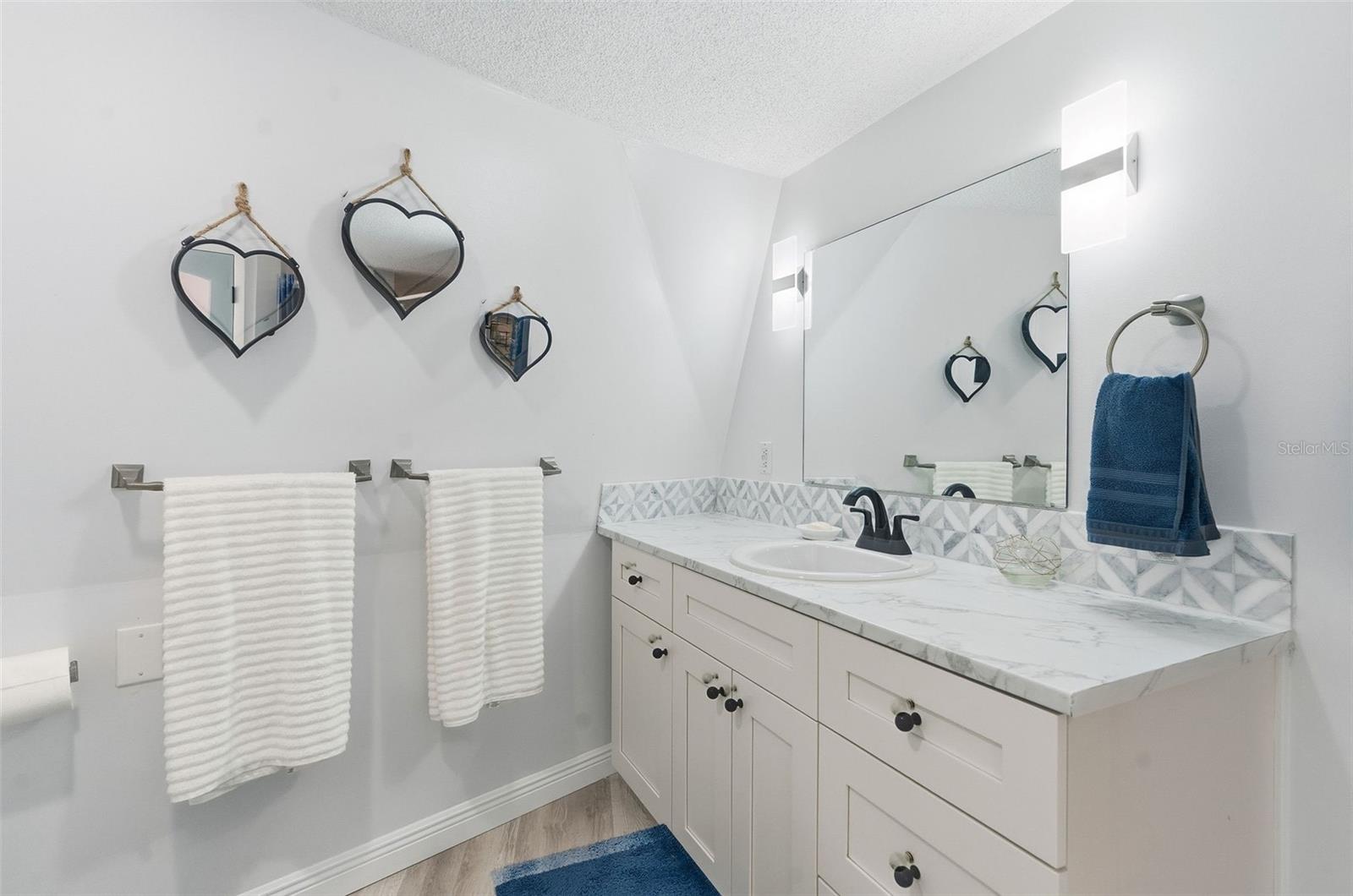 Image 32 of 52 For 1074 Point Seaside