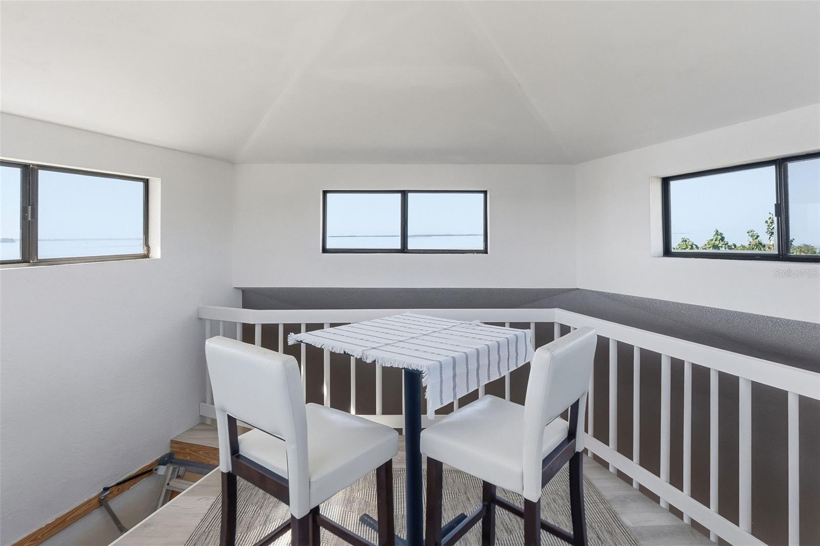 Image 41 of 52 For 1074 Point Seaside