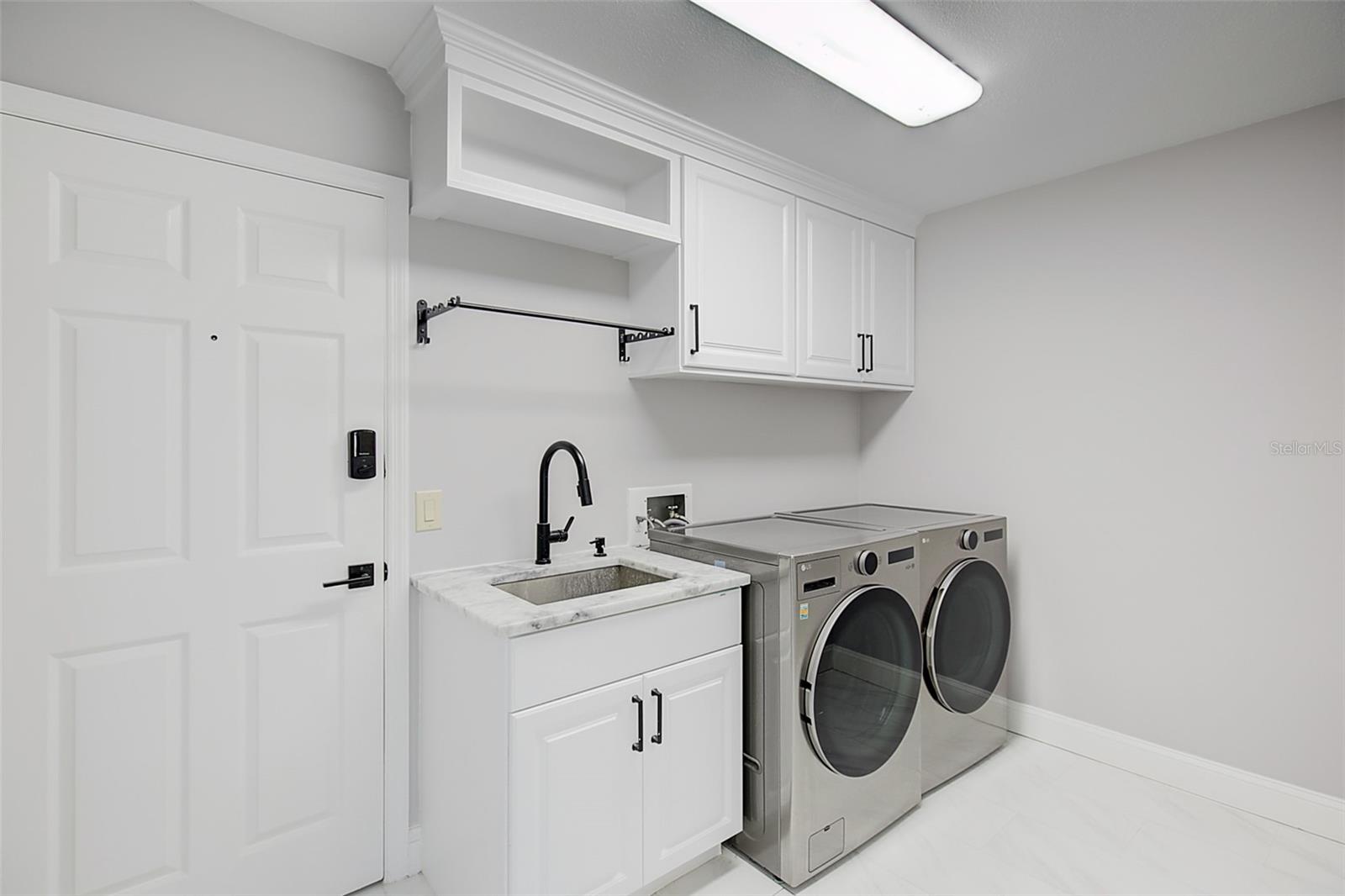 Image 34 of 80 For 4202 Deepwater Lane