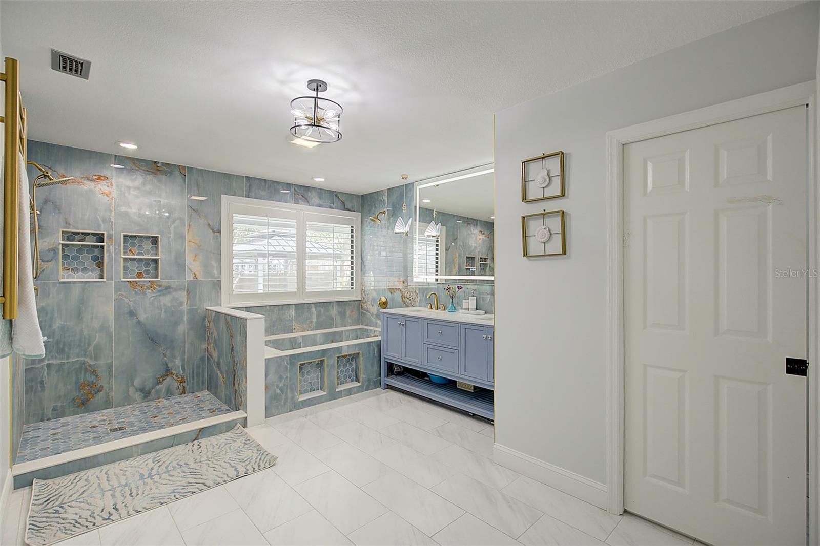 Image 42 of 80 For 4202 Deepwater Lane