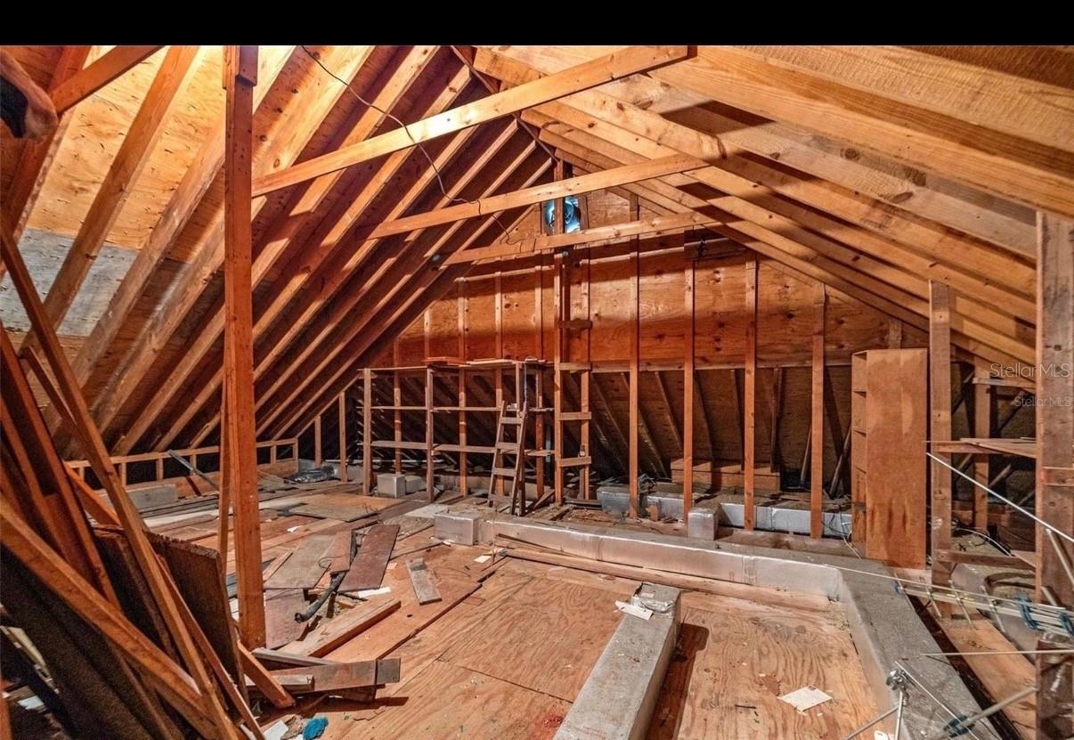 Image 53 of 80 For 4202 Deepwater Lane