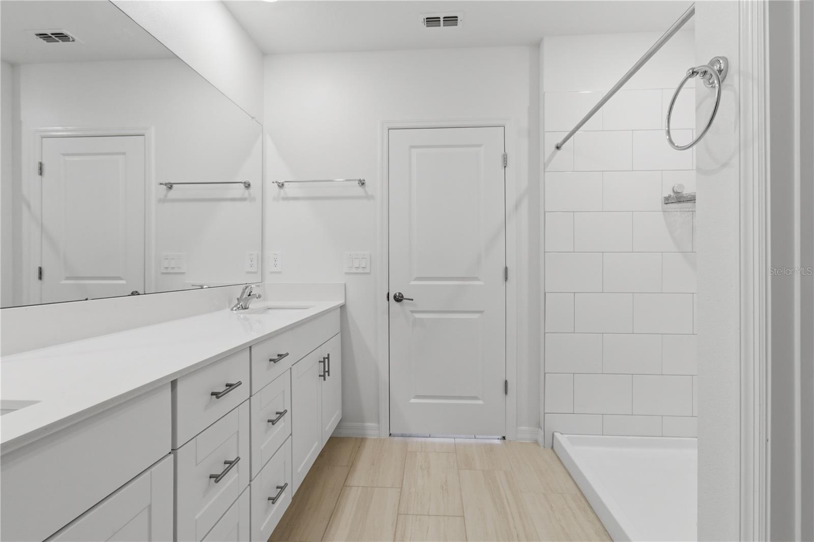 Image 20 of 39 For 2455 Lanier Road