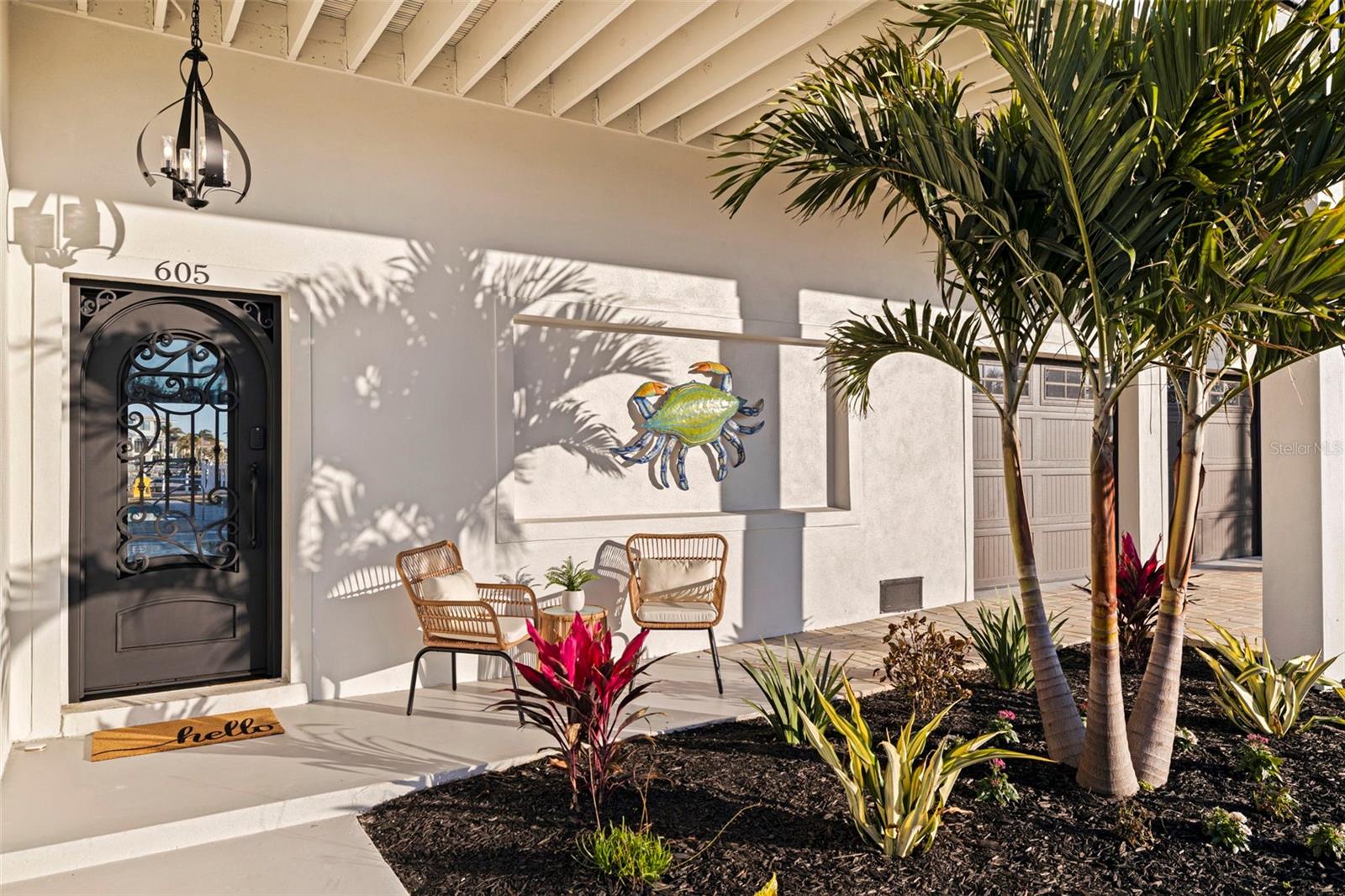 Listing photo id 1 for 605 115th Avenue