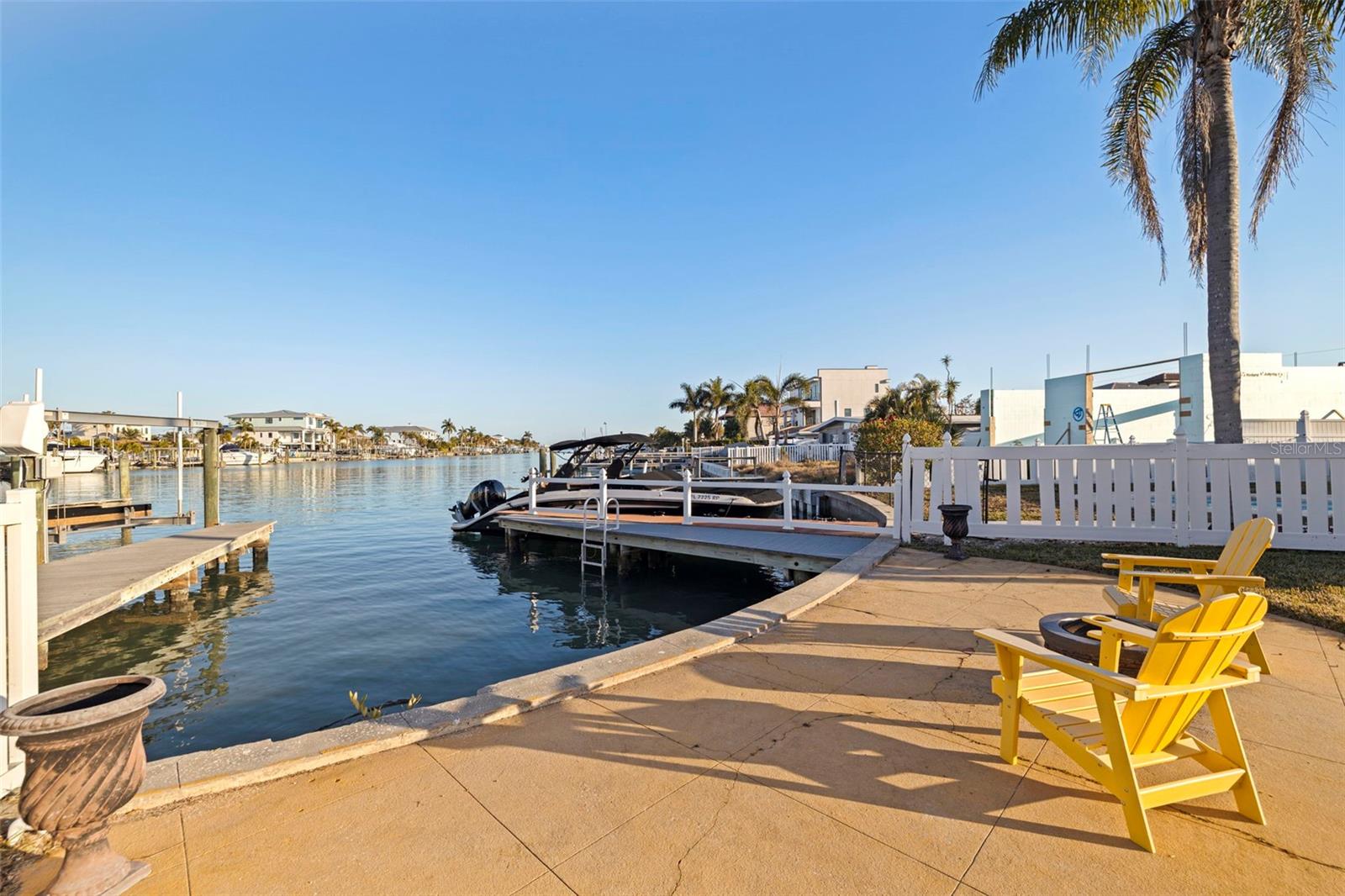 Listing photo id 34 for 605 115th Avenue