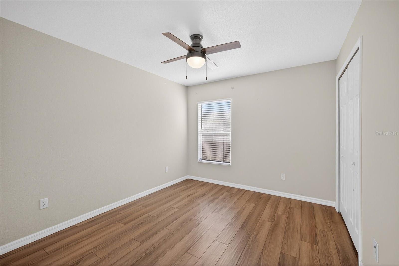 Listing photo id 10 for 3507 Gloria Avenue