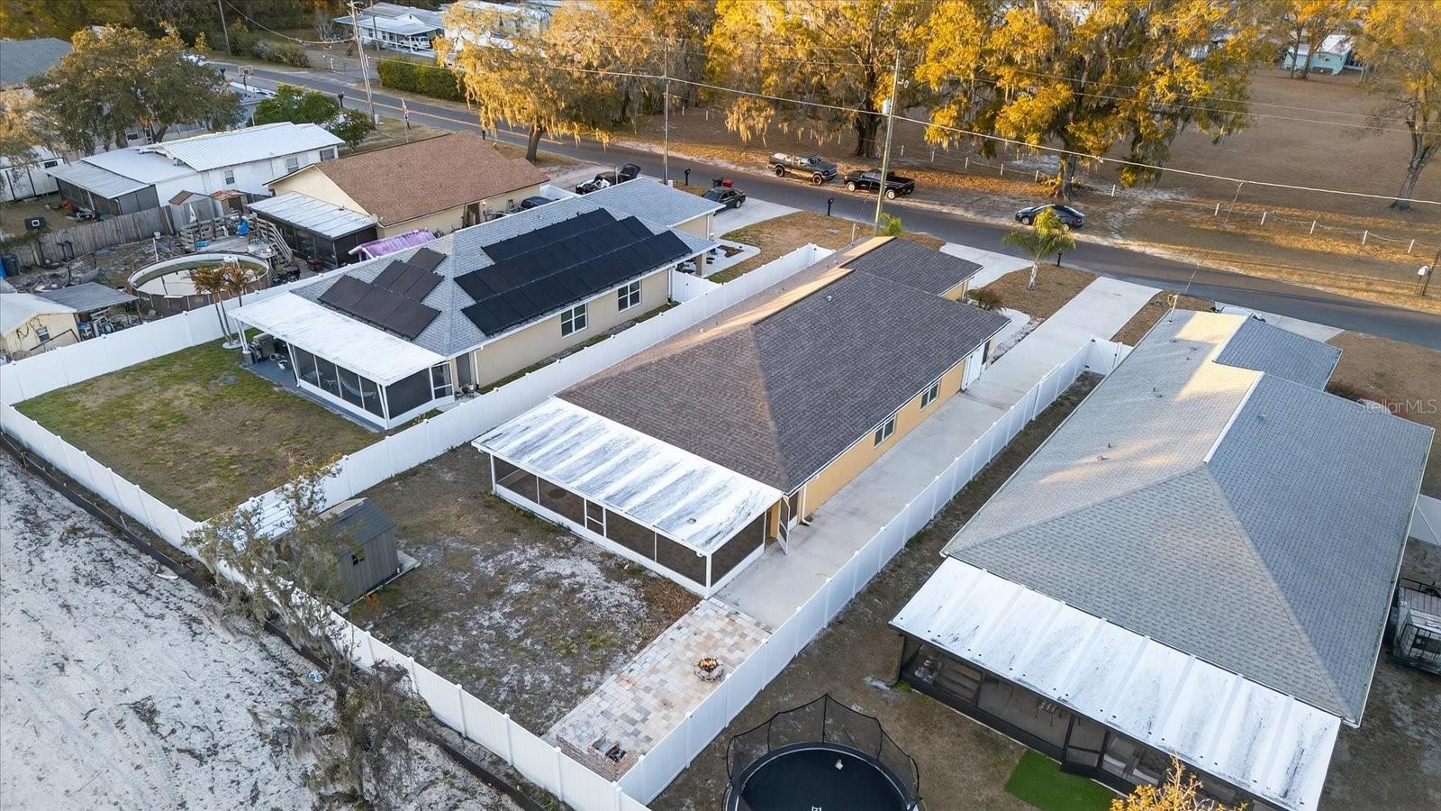 Listing photo id 34 for 3507 Gloria Avenue