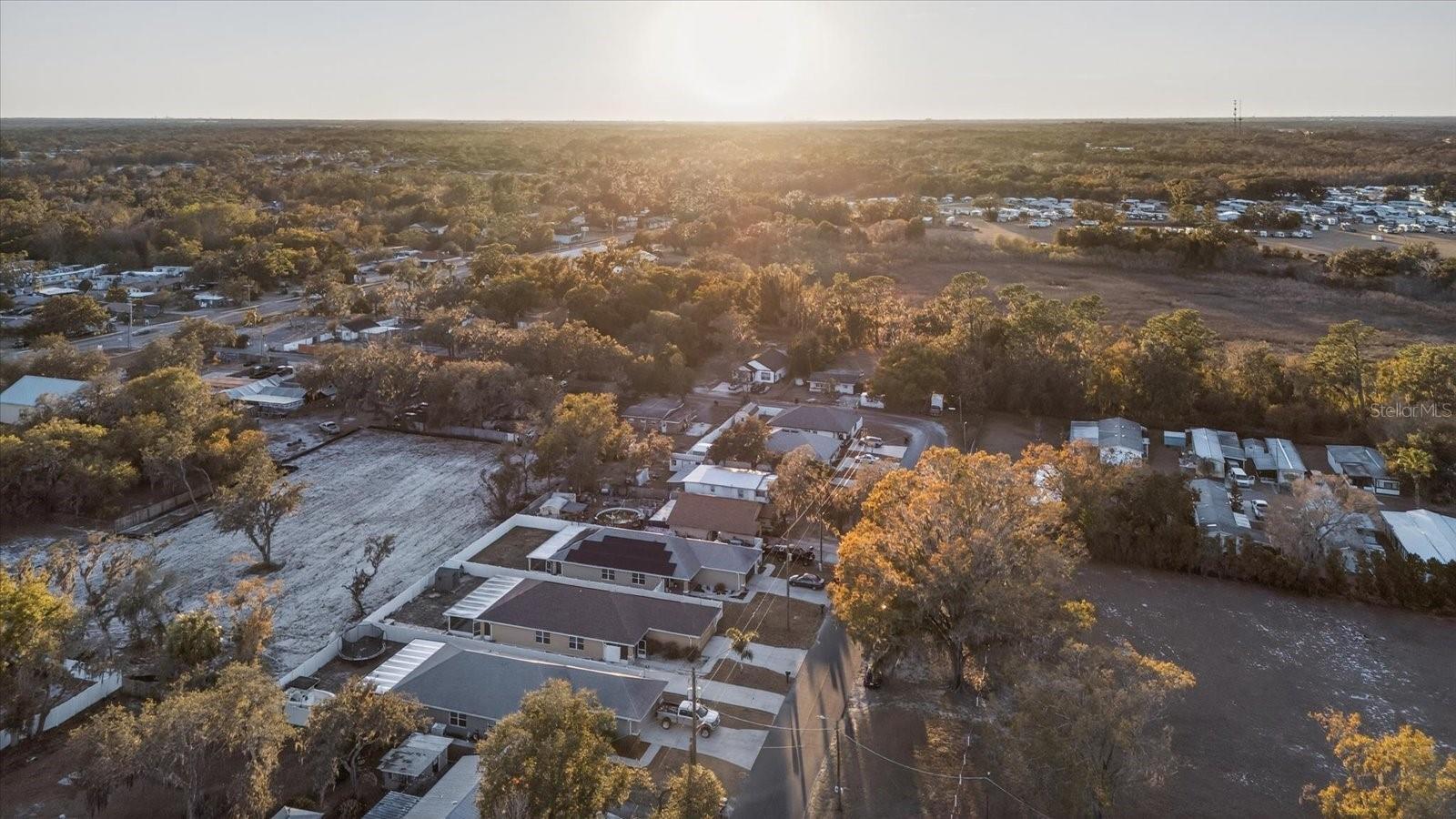 Listing photo id 36 for 3507 Gloria Avenue