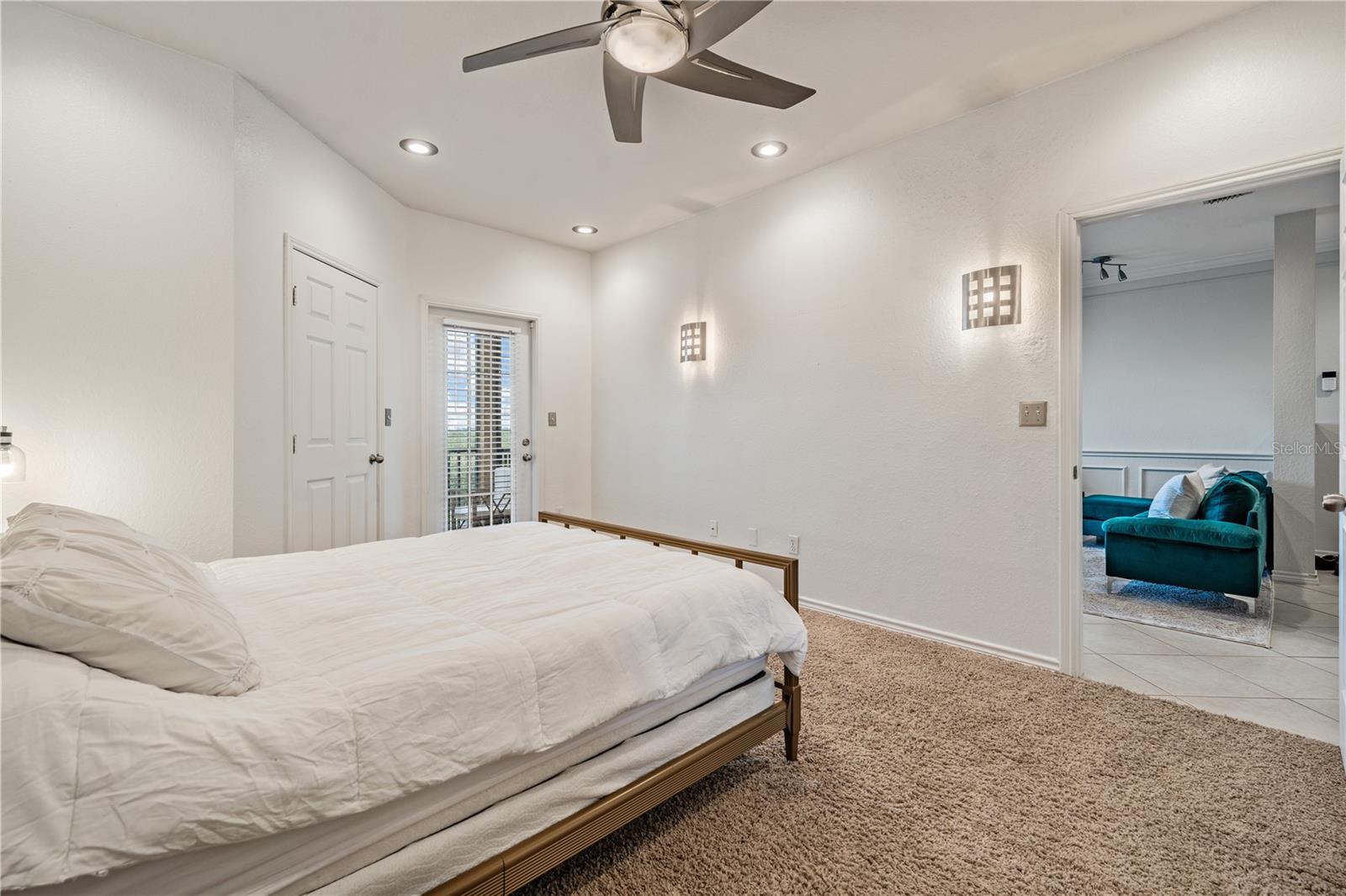 Image 12 of 32 For 4307 Bayside Village Drive 201