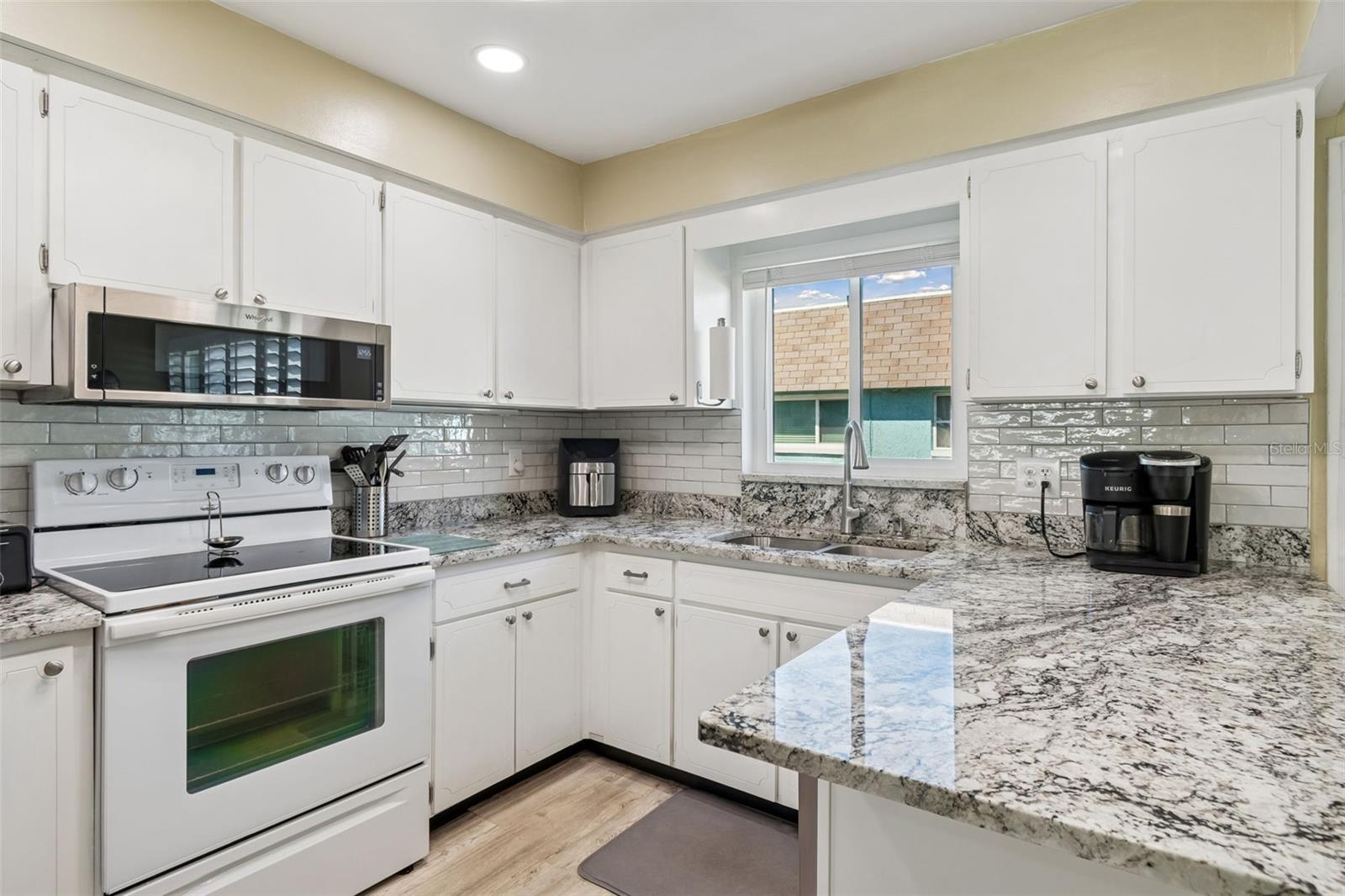 Image 18 of 72 For 6875 Monte Carlo N 6875