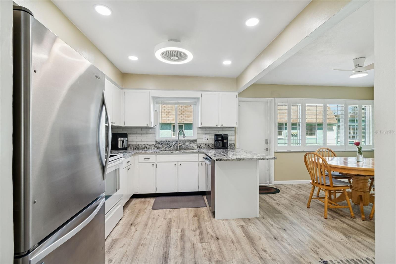 Image 22 of 72 For 6875 Monte Carlo N 6875