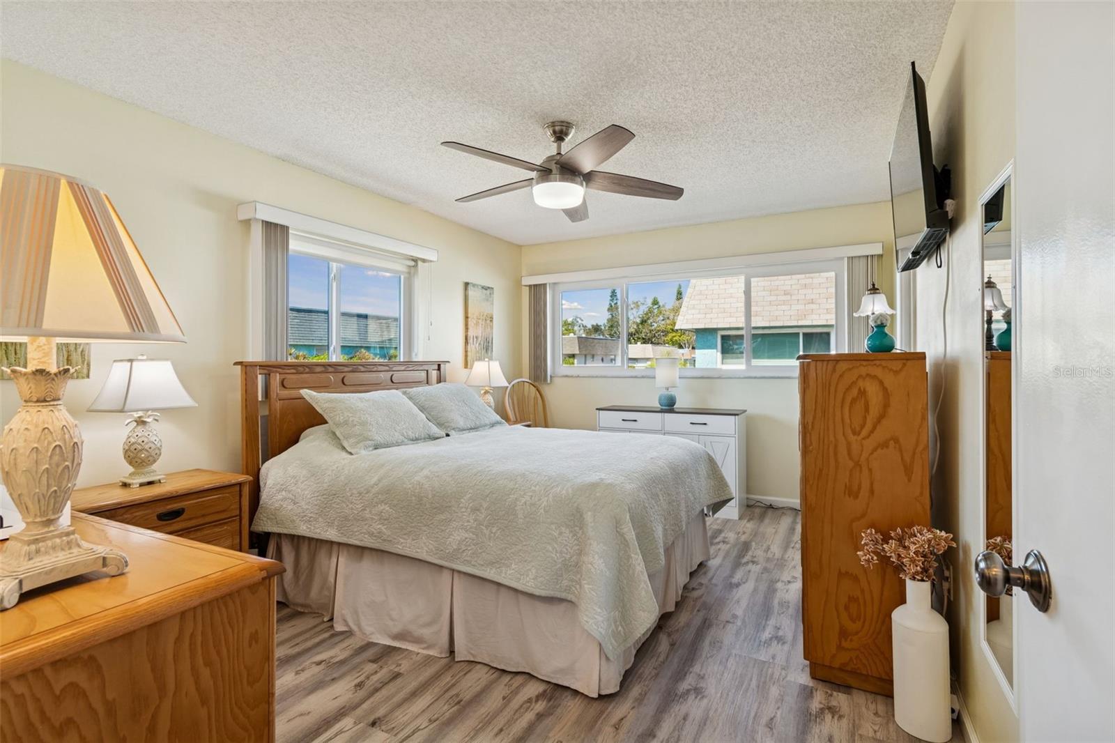 Image 35 of 72 For 6875 Monte Carlo N 6875