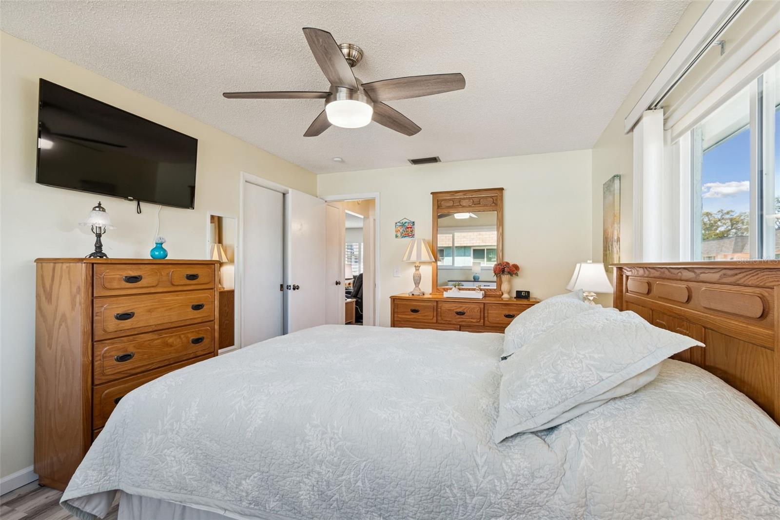 Image 38 of 72 For 6875 Monte Carlo N 6875