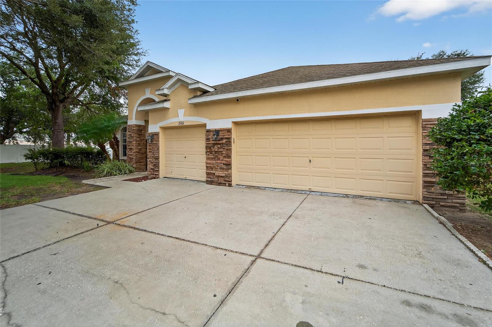 Image 5 of 74 For 2502 Bonterra Boulevard