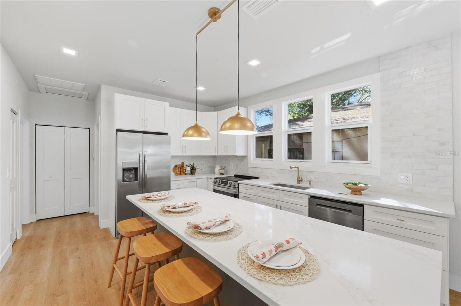 Image 10 of 30 For 309 Selma Avenue