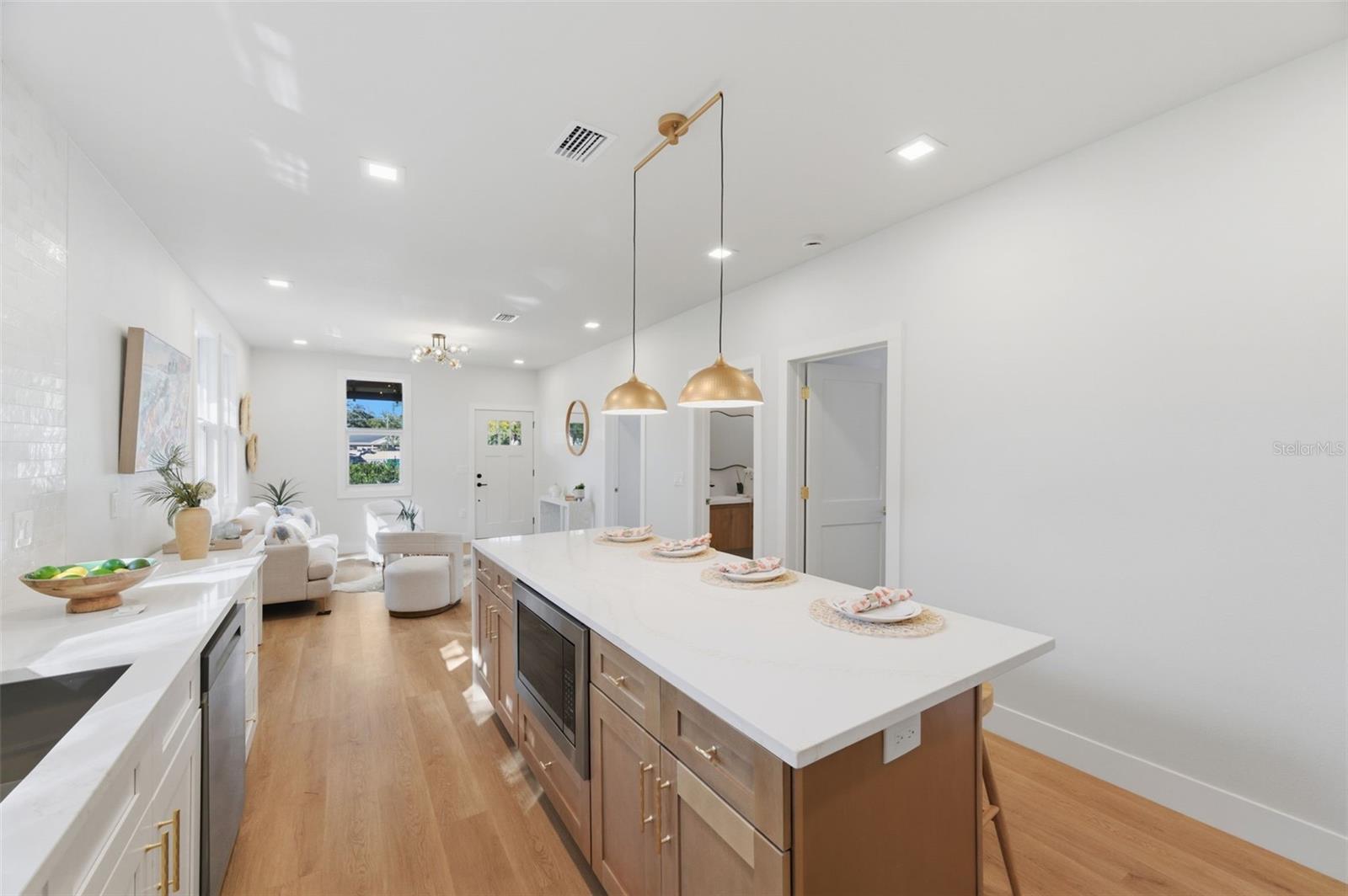 Image 12 of 30 For 309 Selma Avenue