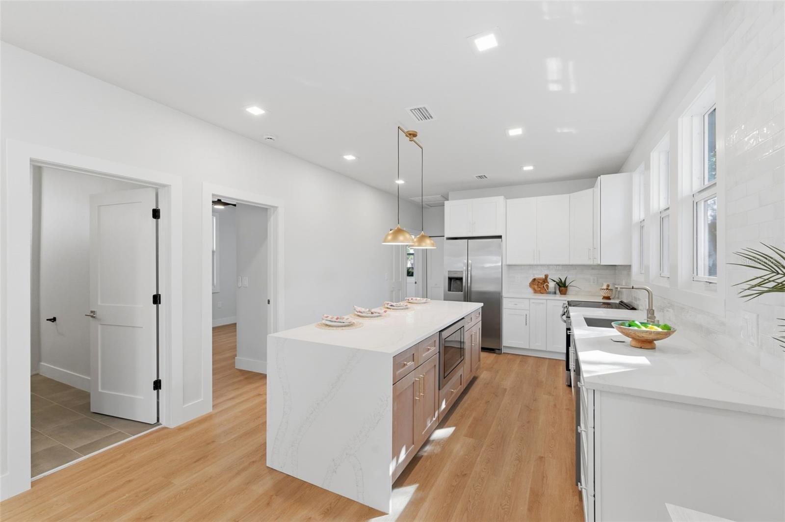 Image 8 of 30 For 309 Selma Avenue