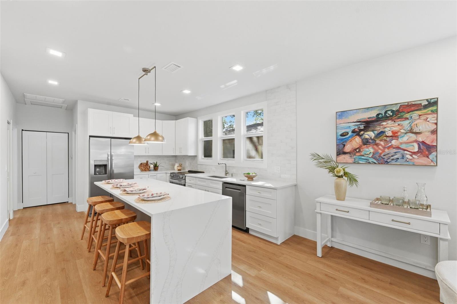 Image 9 of 30 For 309 Selma Avenue