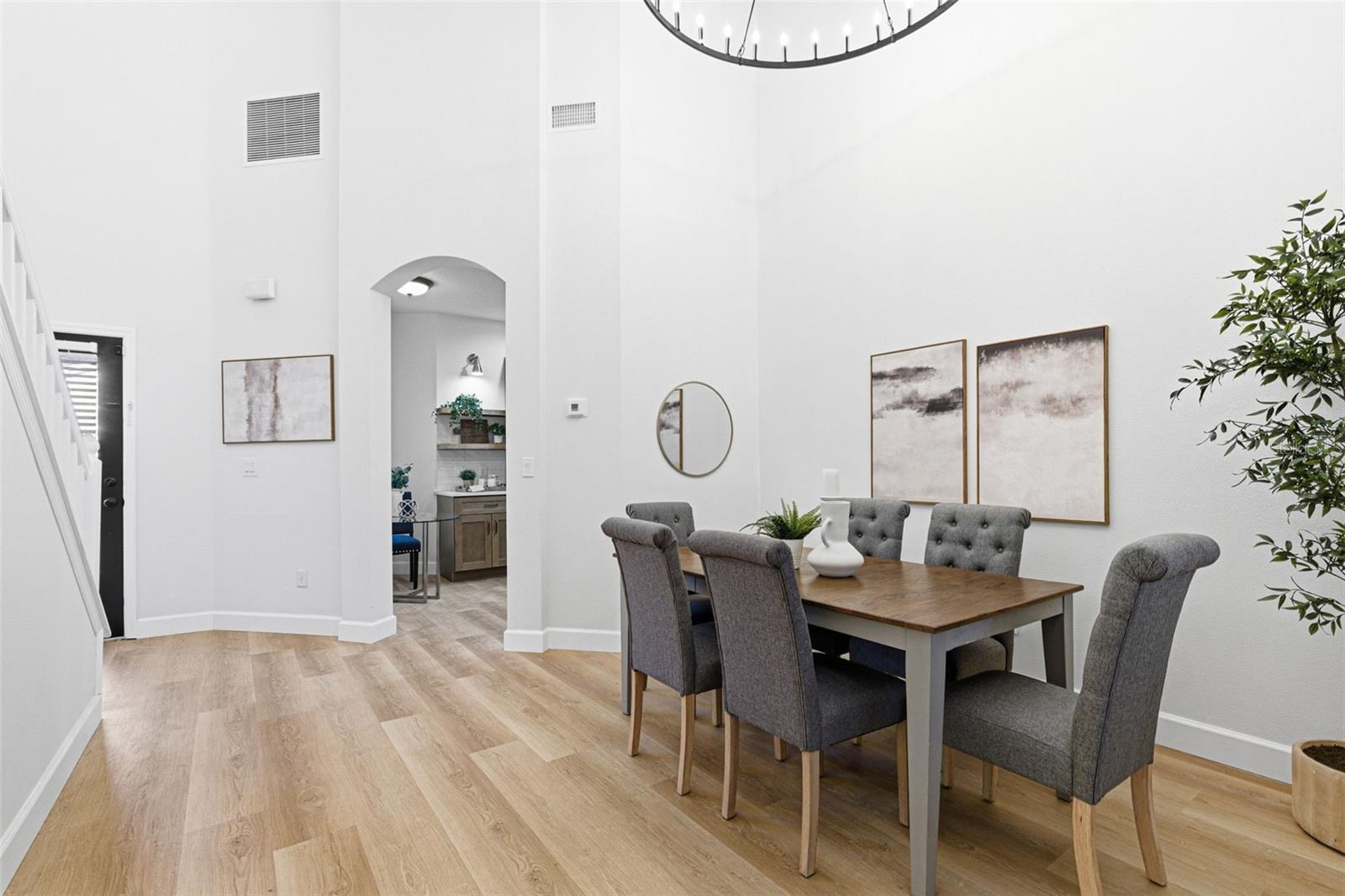 Image 16 of 59 For 11005 Blaine Top Place