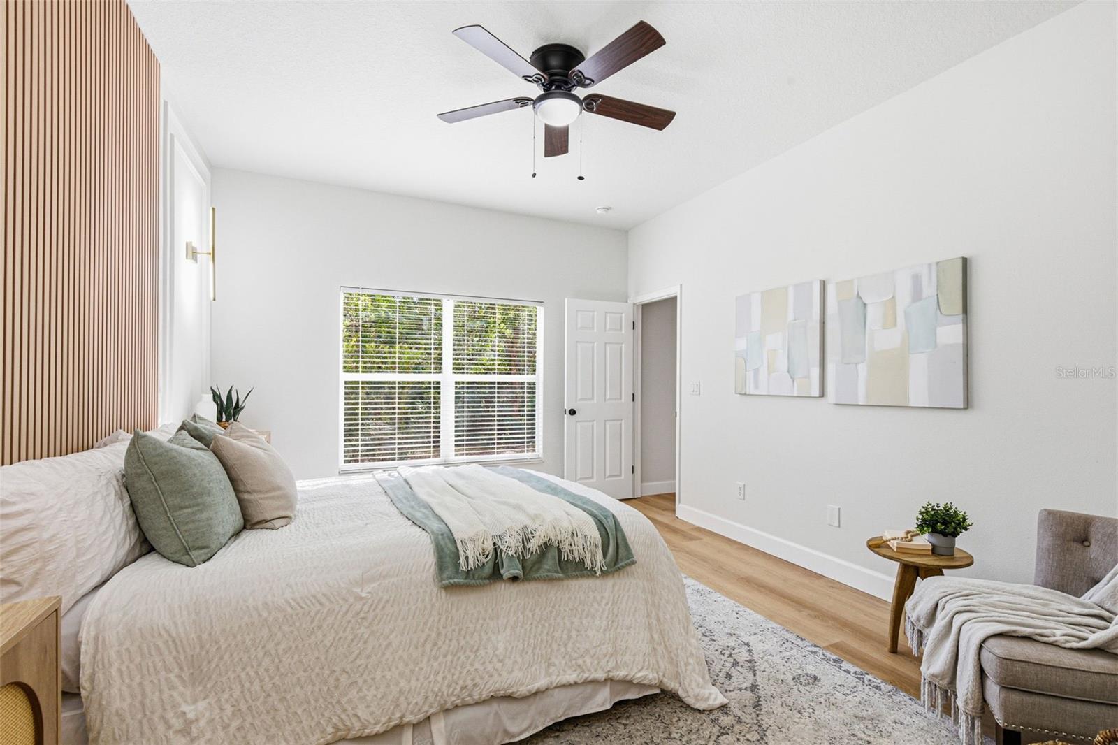 Image 27 of 59 For 11005 Blaine Top Place